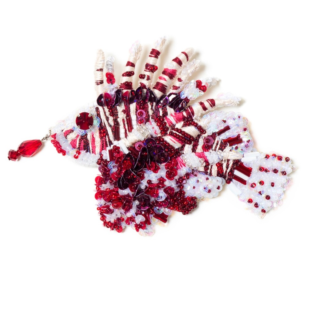 Red Vine Lionfish Brooch - Picture 1 of 5